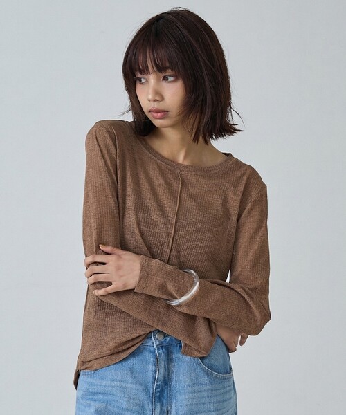 abahouse mavie(アバハウスマヴィ)の「【ヘルシーな透け感】シアーフライスロンT(Tシャツ/カットソー・レディース・モカ/アイボリー/サックスブルー/ブラック/オフホワイト・フリー)」の14枚目の写真
