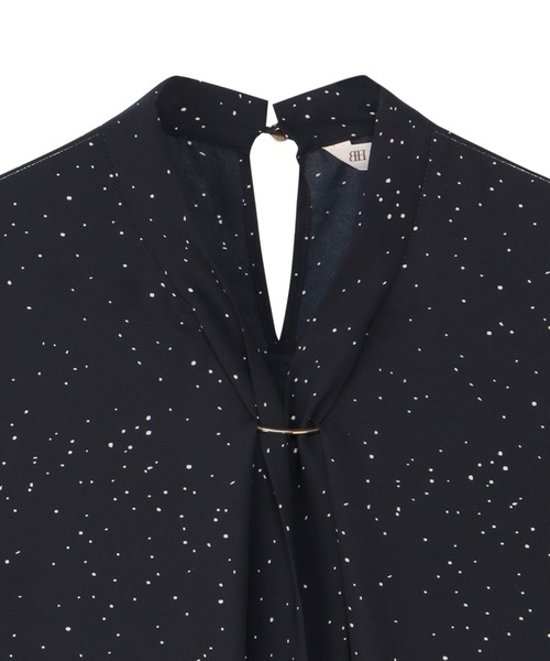TOKYO SHIRTS（トウキョウシャツ）の「接触冷感 ジョーゼット ボウタイ ブラウス 半袖（シャツ/ブラウス・レディース・ネイビー/ベージュ・M/L/LL）」の11枚目の写真