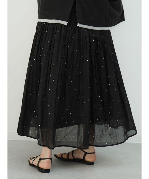 FIKA.（フィーカ）の「Square dot gather skirt（スカート・レディース・ブラック/オフホワイト・MEDIUM）」の9枚目の写真