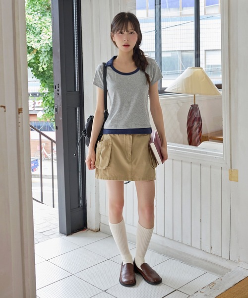 UNE MANSION(ユヌマンション)の「【UNE ORIGINAL】レイヤード風バイカラー襟デザインTシャツカットソー(Tシャツ/カットソー・レディース・ネイビー/グレー/ブラック・FREE)」の14枚目の写真