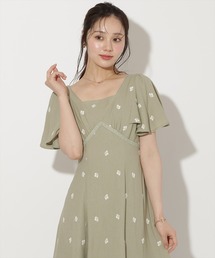 小花刺繍フレアスリーブワンピース