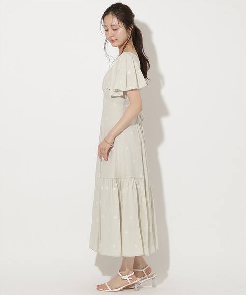 WILLSELECTION(ウィルセレクション)の「小花刺繍フレアスリーブワンピース(ワンピース・レディース・ダークブラウン/グリーン/ブラック/アイボリー・FREE)」の6枚目の写真