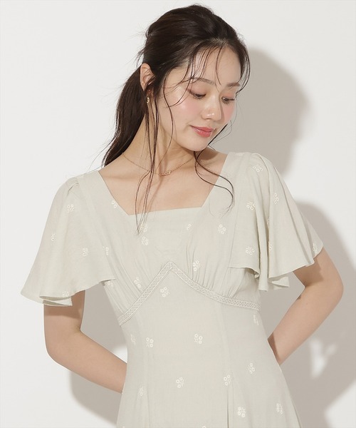 WILLSELECTION(ウィルセレクション)の「小花刺繍フレアスリーブワンピース(ワンピース・レディース・ダークブラウン/グリーン/ブラック/アイボリー・FREE)」の8枚目の写真
