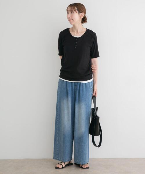 ITEMS URBANRESEARCH(アイテムズ アーバンリサーチ)の「リブレイヤード風Tシャツ(Tシャツ/カットソー・レディース・ブラック/モカ/グレー・FREE)」の6枚目の写真
