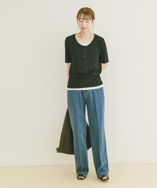 ITEMS URBANRESEARCH(アイテムズ アーバンリサーチ)の「リブレイヤード風Tシャツ(Tシャツ/カットソー・レディース・ブラック/モカ・FREE)」の3枚目の写真