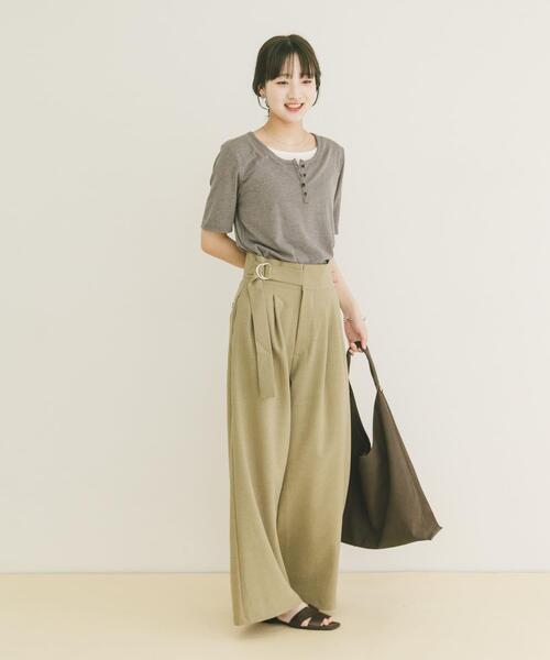 ITEMS URBANRESEARCH(アイテムズ アーバンリサーチ)の「リブレイヤード風Tシャツ(Tシャツ/カットソー・レディース・ブラック/モカ・FREE)」の10枚目の写真