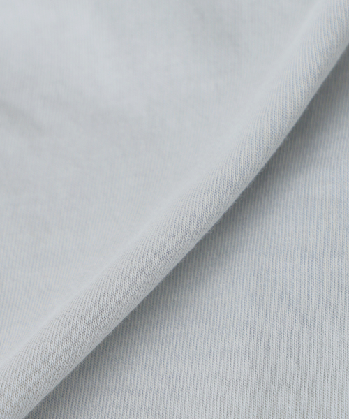 EDIFICE(エディフィス)の「Le Petit Nicolas (プチ・ニコラ) 別注 FADE Tシャツ(Tシャツ/カットソー・メンズ・ブラック/チャコールグレー/グレー/ホワイト/ホワイト系その他/パープル・MEDIUM/LARGE)」の17枚目の写真
