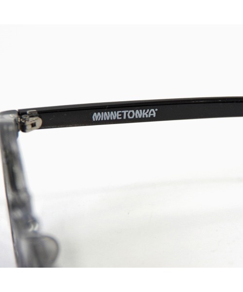 Minnetonka(ミネトンカ)の「MINNETONKA(ミネトンカ) / サングラス 81288700(サングラス・レディース・ブラック/モスグリーン/ブラウン・FREE)」の13枚目の写真