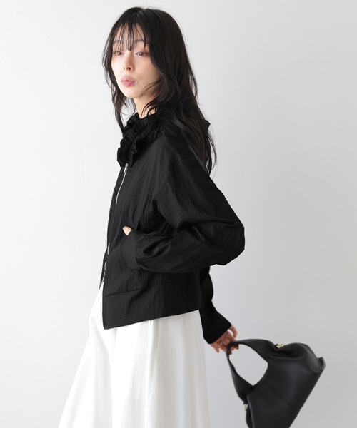 AMELY(エミリー)の「フードフリル シアーパーカー(パーカー・レディース・ベージュ/アイボリー/ブラック/ピンク・フリー)」の10枚目の写真