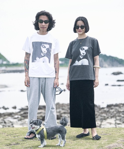 PULP/417EDIFICE（パルプフォーワンセブンエディフィス）の「BJORK PHOTO TEE "PORTRAIT" 1 by Kevin Cummins（Tシャツ/カットソー・メンズ・ホワイト/ブラック・MEDIUM/SMALL/LARGE/X-LARGE）」の14枚目の写真