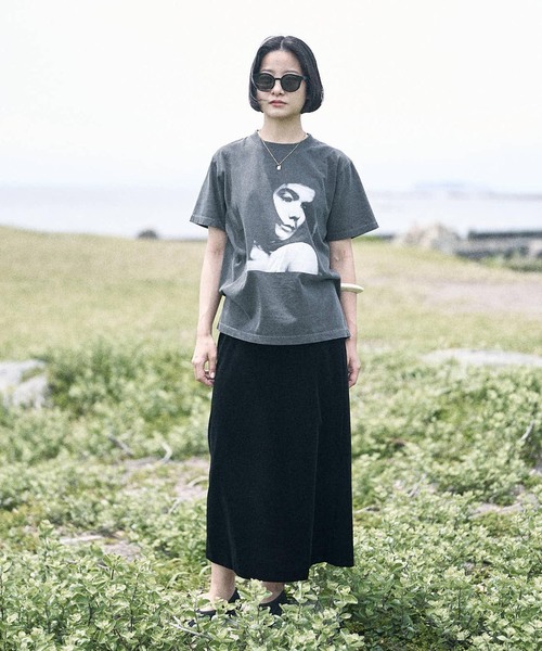 PULP/417EDIFICE（パルプフォーワンセブンエディフィス）の「BJORK PHOTO TEE "PORTRAIT" 1 by Kevin Cummins（Tシャツ/カットソー・メンズ・ホワイト/ブラック・MEDIUM/SMALL/LARGE/X-LARGE）」の16枚目の写真