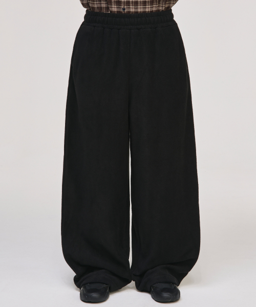 SIGNATURE（シグネチャ）の「ワイドポラポリストレーニングパンツ[ブラック]（スウェットパンツ・レディース・その他・L/M）」の2枚目の写真