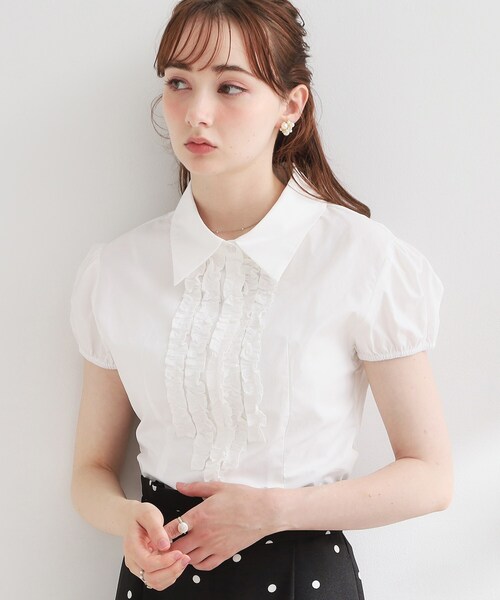 couture brooch(クチュールブローチ)の「フリルパフスリーブブラウス(シャツ/ブラウス・レディース・ダークブラウン/ネイビー/オフホワイト・38)」の16枚目の写真