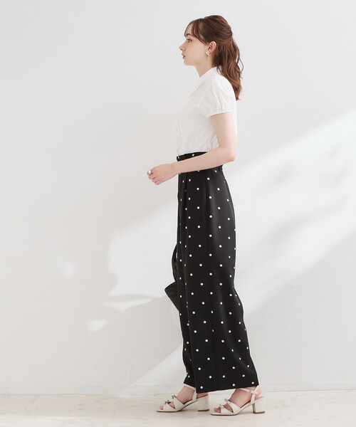 couture brooch(クチュールブローチ)の「フリルパフスリーブブラウス(シャツ/ブラウス・レディース・ダークブラウン/ネイビー/オフホワイト・38)」の12枚目の写真