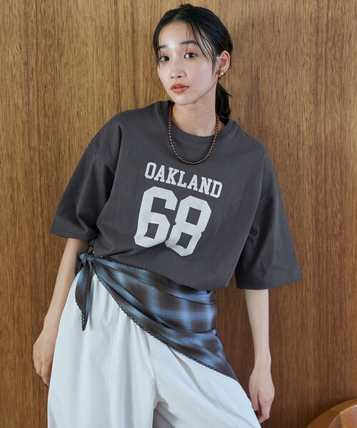 coen(コーエン)の「【汗染み軽減】アソートナンバリングロゴプリント オーバーサイズゆるTシャツ(Tシャツ/カットソー・レディース・ダークグレー/ナチュラル/ベージュ・L/M)」の10枚目の写真
