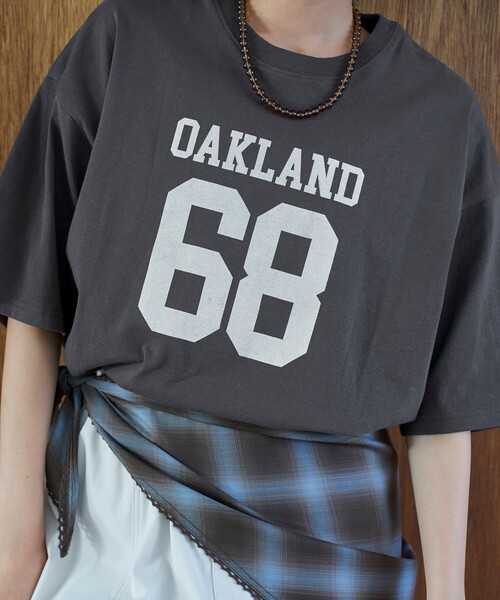 coen(コーエン)の「【汗染み軽減】アソートナンバリングロゴプリント オーバーサイズゆるTシャツ(Tシャツ/カットソー・レディース・ダークグレー/ナチュラル/ベージュ・L/M)」の12枚目の写真