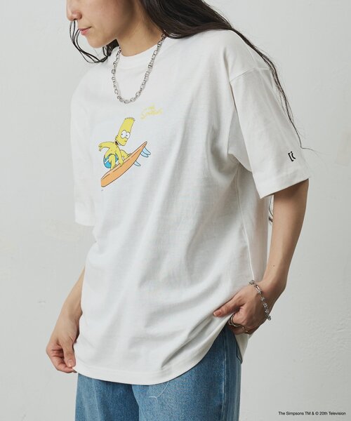 COLONY 2139（コロニートゥーワンスリーナイン）の「ConVenir/ザ・シンプソンズ/バート/サーフTシャツ（Tシャツ/カットソー・メンズ・ホワイト/ブラック・MEDIUM/LARGE）」の12枚目の写真