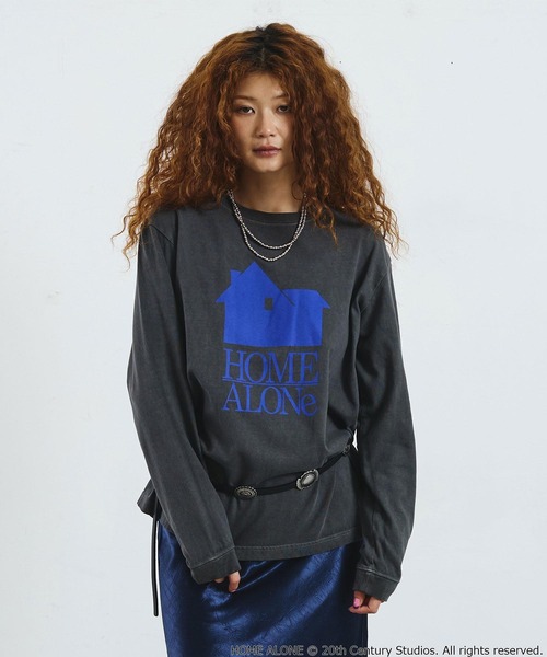 ROSE BUD(ローズバッド)の「CREOLME/HOME ALONE L/S TEE(Tシャツ/カットソー・レディース・ブラック/バーガンディー・ONE SIZE)」の1枚目の写真