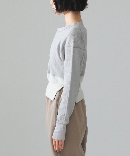 BEAMS BOY（ビームスボーイ）の「maturely / サーマル ヘンリー ロングスリーブ Tシャツ（Tシャツ/カットソー・レディース・ブラック/グレー・ONE SIZE）」の6枚目の写真