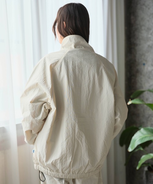 DISCUS(ディスカス)の「【DISCUS/ディスカス】ナイロン裏配色フリーススタンドブルゾン(セットアップ対応※パンツ別売り)(ブルゾン・メンズ・ブラウン/ブラック/ネイビー/アイボリー・M/L/XL)」の7枚目の写真