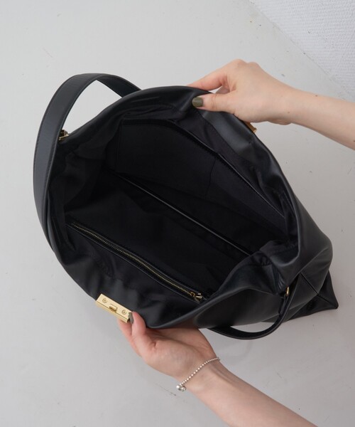 PUNTI.(プンティ)の「【PUNTI. / プンティ】3WAYレザークラッチバッグ/ショルダー付き/GRFT-TOTE(クラッチバッグ・レディース・ダークブラウン/ブラック・フリー)」の12枚目の写真