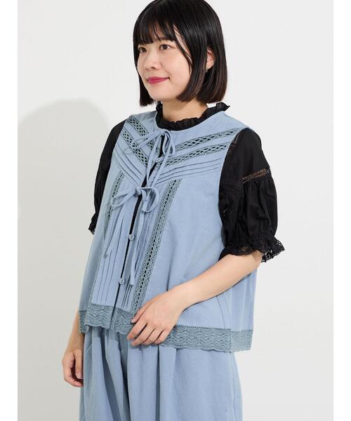 Samansa Mos2(サマンサ モスモス)の「レース×ピンタックリボンベスト《限定カラーあり》(ベスト・レディース・ブラック/その他1/チェック/ベージュ/サックスブルー・F)」の4枚目の写真
