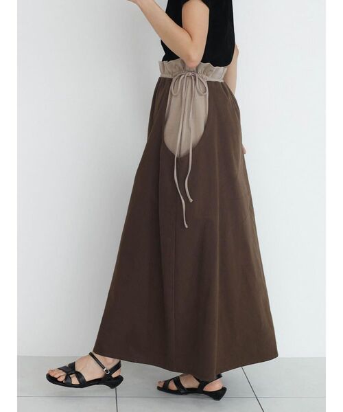 FIKA.(フィーカ)の「Gather waist docking skirt(スカート・レディース・チャコール/ブラウン・FREE)」の2枚目の写真