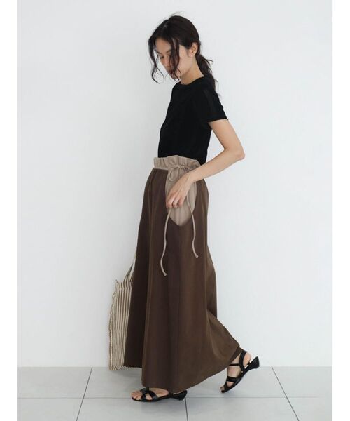 FIKA.(フィーカ)の「Gather waist docking skirt(スカート・レディース・チャコール/ブラウン・FREE)」の17枚目の写真
