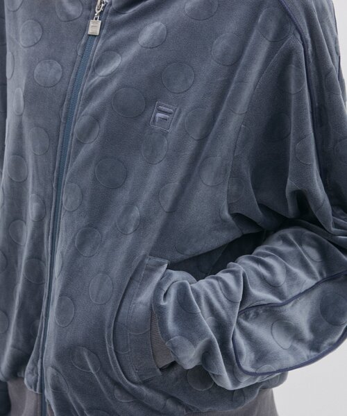 FILA(フィラ)の「【 FILA 別注 】ドットベロアトラックジャケット(その他アウター・レディース・ベージュ/チャコールグレー・LARGE/MEDIUM)」の14枚目の写真