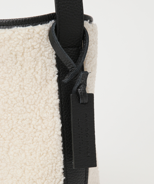 marco masi(マルコマージ)の「《/WEB限定》MARCOMASI/マルコマージ ECO FUR basket(トートバッグ・レディース・アイボリー・FREE)」の4枚目の写真