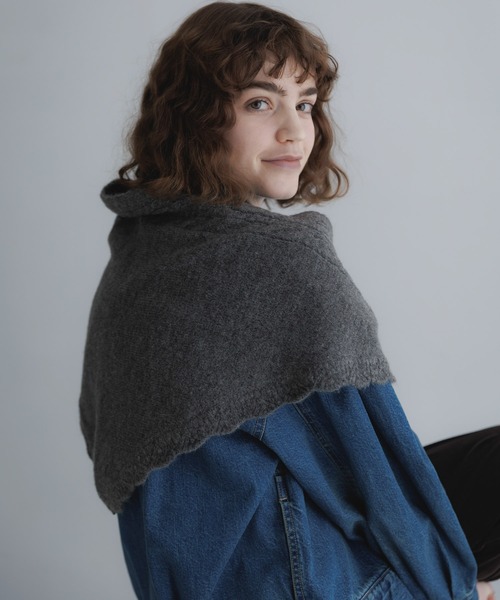 URBAN RESEARCH Sonny Label（アーバンリサーチサニーレーベル）の「スカラトリムニットスカーフ（ストール/ショール・レディース・オフホワイト/ブラウン/グレー・ONE）」の7枚目の写真