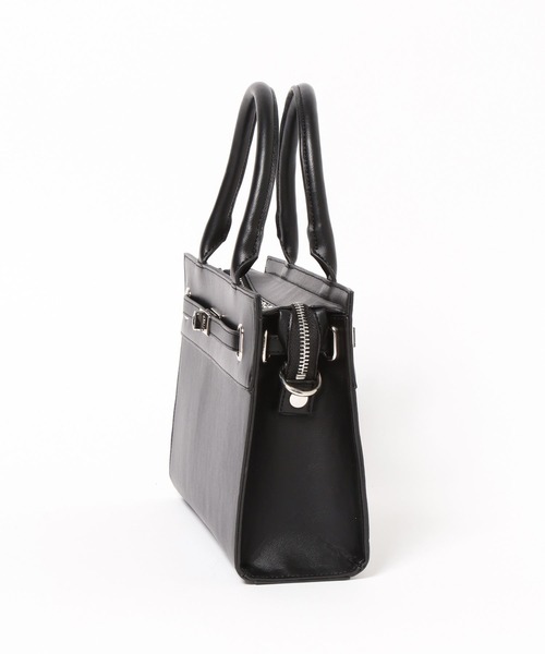 HARE(ハレ)の「スクエアボストンBAG(HARE)(ボストンバッグ・メンズ・ブラック/ブラック系その他・FREE)」の5枚目の写真