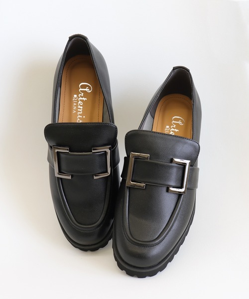 FLAT(フラット)の「厚底 プラットフォームソール スクエアバックルローファー(ローファー・レディース・ブラウン/ブラック系その他/ベージュ/ブラック・23.5cm/24.0cm/23.0cm/22.5cm/22.0cm/24.5cm)」の1枚目の写真