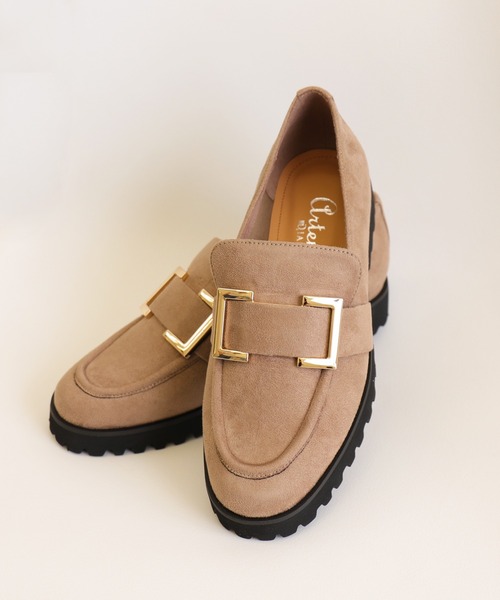 FLAT(フラット)の「厚底 プラットフォームソール スクエアバックルローファー(ローファー・レディース・ブラウン/ブラック系その他/ベージュ/ブラック・23.5cm/24.0cm/23.0cm/22.5cm/22.0cm/24.5cm)」の22枚目の写真