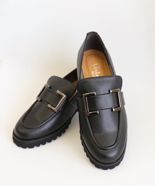 FLAT(フラット)の「厚底 プラットフォームソール スクエアバックルローファー(ローファー・レディース・ブラウン/ブラック系その他/ベージュ/ブラック・23.5cm/24.0cm/23.0cm/22.5cm/22.0cm/24.5cm)」の18枚目の写真