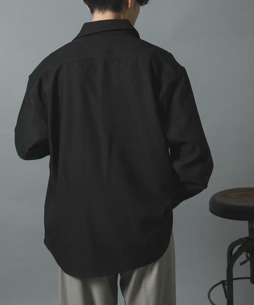 ITEMS URBANRESEARCH(アイテムズ アーバンリサーチ)の「『イージーケア』ストレッチデニムライク レギュラーカラーシャツ(シャツ/ブラウス・メンズ・ブラック/ネイビー・MEDIUM/LARGE)」の7枚目の写真