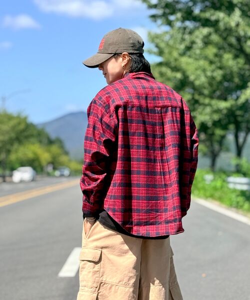 GEECOON(ジークーン)の「ヴィンテージセミクロップチェックシャツ GEE267-112 レッド(シャツ/ブラウス・メンズ・レッド・LARGE/X-LARGE)」の11枚目の写真