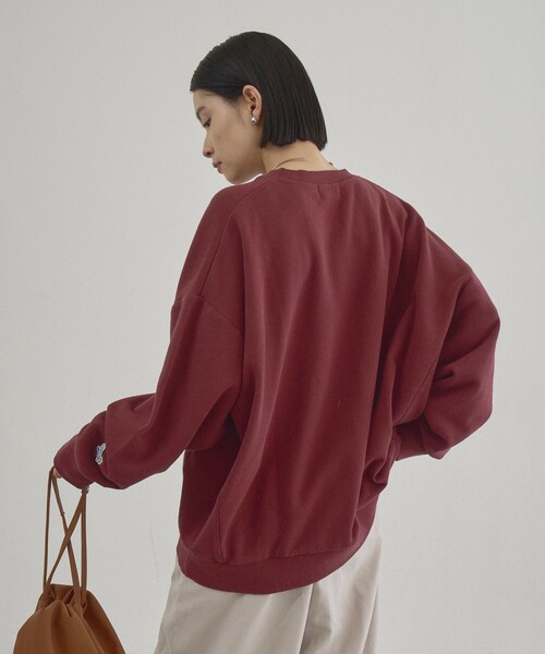 PENNEYS(ぺニーズ)の「【Penneys(ぺニーズ)別注】カレッジロゴ アソートプリント裏毛スウェット(スウェット・レディース・ダークグレー/ワインレッド/ナチュラル・FREE)」の7枚目の写真