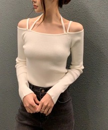 ニットオフショルダートップス