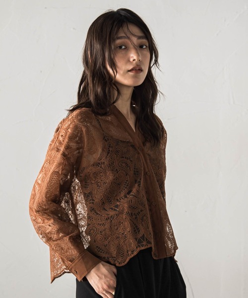 MAYSON GREY(メイソングレイ)の「【40周年限定】ペイズリーレースクロップドシャツ(シャツ/ブラウス・レディース・ブラウン・M)」の14枚目の写真