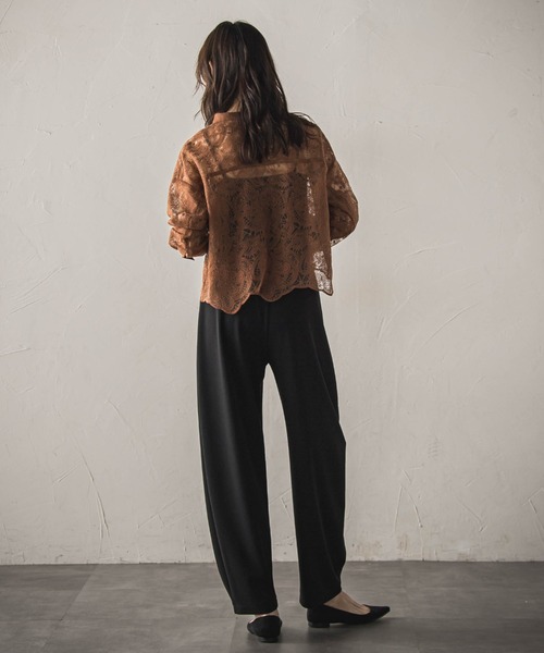MAYSON GREY(メイソングレイ)の「【40周年限定】ペイズリーレースクロップドシャツ(シャツ/ブラウス・レディース・ブラウン・M)」の22枚目の写真