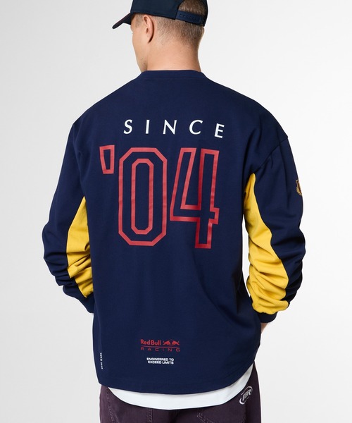 Red Bull Racing(レッドブルレーシング)の「TEAM LOOSE FIT LONG SLEEVE T-SHIRT(Tシャツ/カットソー・メンズ・ネイビー/オフホワイト・LARGE/X-LARGE/MEDIUM)」の5枚目の写真