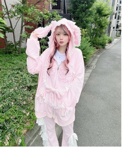 Ank Rouge（アンクルージュ）の「ハートウサギのBIGパーカー（Tシャツ/カットソー・レディース・ピンク/グレー・M）」の11枚目の写真