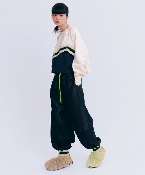 MONDEWORK（モンドワーク）の「切り替えトレーナー（スウェット・レディース・ホワイト/パープル/ピンク/バーガンディー・ONE SIZE）」の22枚目の写真