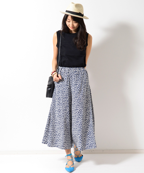 AMERICAN RAG CIE（アメリカンラグシー）の「AMERICAN RAG CIEレオパードイージーワイドパンツ/211-AMR-dms-L161-PT114（その他パンツ・レディース・ブルー系その他・FREE）」の2枚目の写真