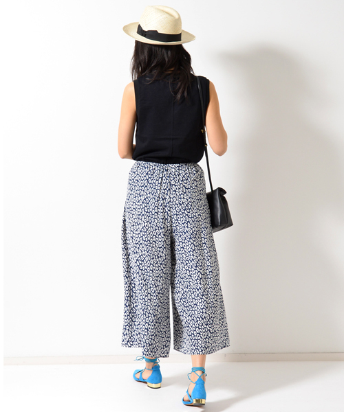 AMERICAN RAG CIE（アメリカンラグシー）の「AMERICAN RAG CIEレオパードイージーワイドパンツ/211-AMR-dms-L161-PT114（その他パンツ・レディース・ブルー系その他・FREE）」の3枚目の写真