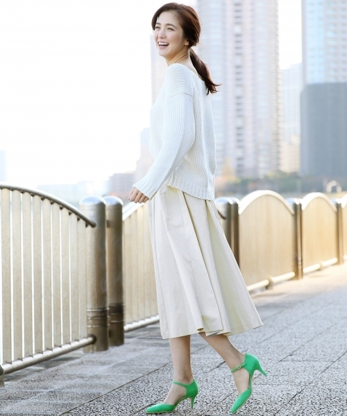 A part by（アパートバイ）の「1.5GCoNyWザックリPO　746619 （ニット/セーター・レディース・オフホワイト/レッド/ブルー/ブラック・FREE）」の7枚目の写真