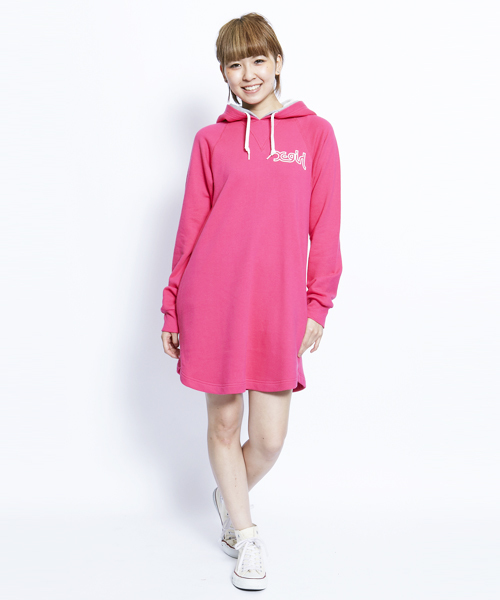 X-girl（エックスガール）の「SWEAT DOUBLE HOODIE DRESS（ワンピース・レディース・ブラック/アッシュグレー/グリーン/ネイビー/パープル/ピンク/レッド・1/2）」の6枚目の写真