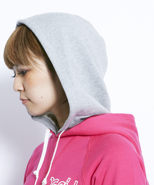 X-girl（エックスガール）の「SWEAT DOUBLE HOODIE DRESS（ワンピース・レディース・ブラック/アッシュグレー/グリーン/ネイビー/パープル/ピンク/レッド・1/2）」の17枚目の写真