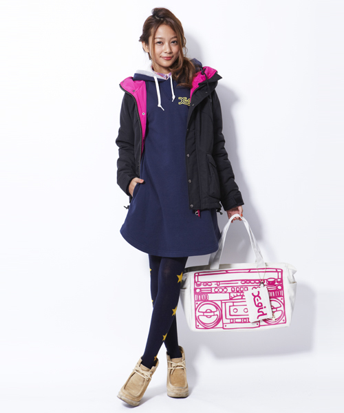 X-girl（エックスガール）の「SWEAT DOUBLE HOODIE DRESS（ワンピース・レディース・ブラック/アッシュグレー/グリーン/ネイビー/パープル/ピンク/レッド・1/2）」の11枚目の写真